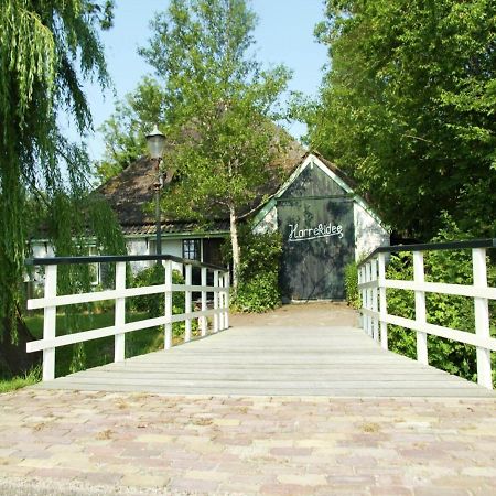 Alluring Apartment in Sint Maartensbrug with Garden Buitenkant foto