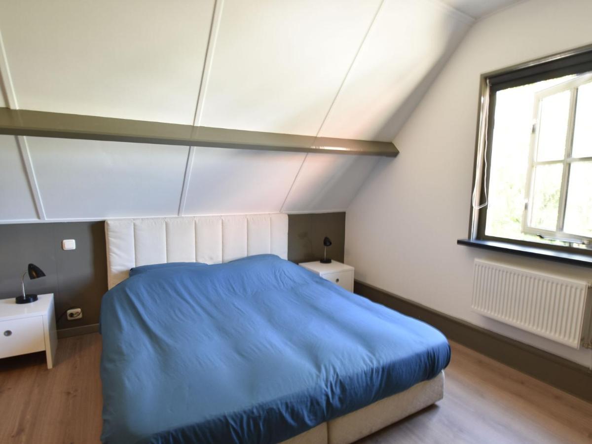 Alluring Apartment in Sint Maartensbrug with Garden Buitenkant foto