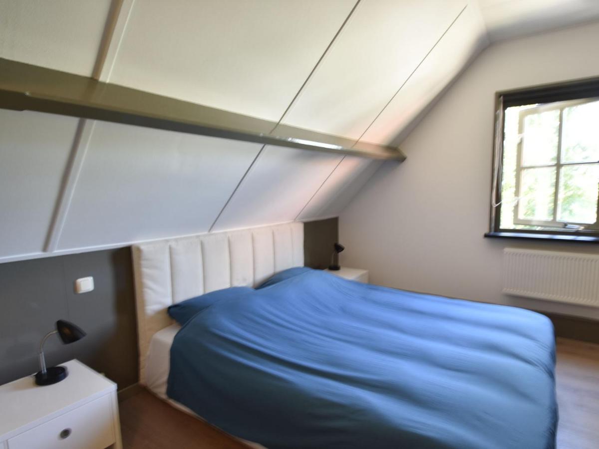 Alluring Apartment in Sint Maartensbrug with Garden Buitenkant foto